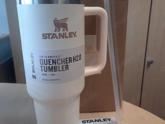 Stanley Quencher Tumbler Pink NEU - 1